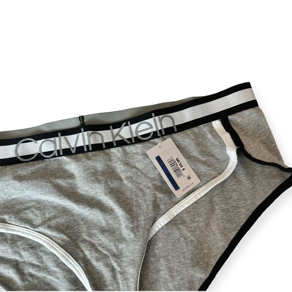 NWT Calvin Klein Hipster Women’s Underwear Size XL - Picture 3 of 3